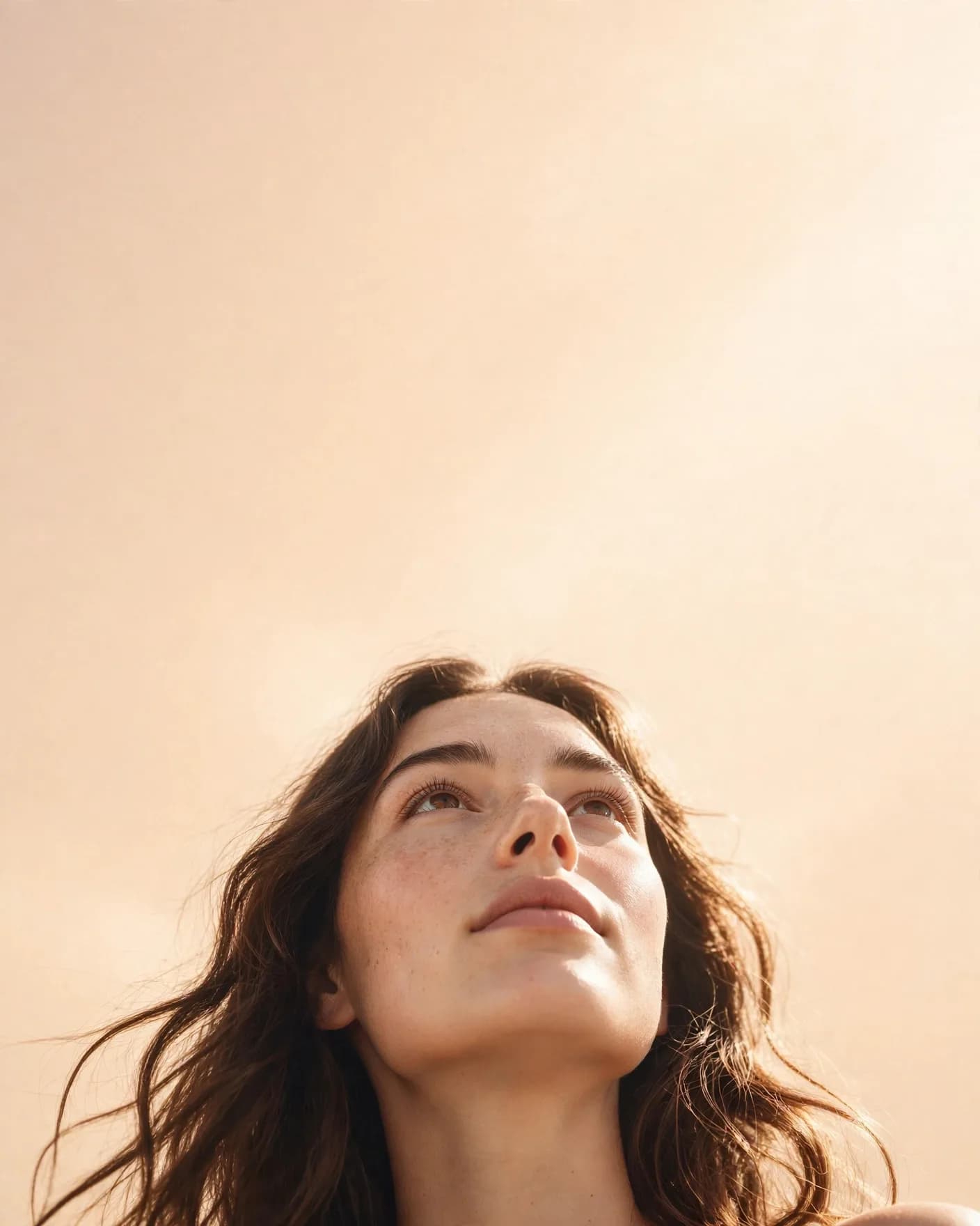 Negative-Space Minimalist Portrait Prompt — Breathing Light (4:5)